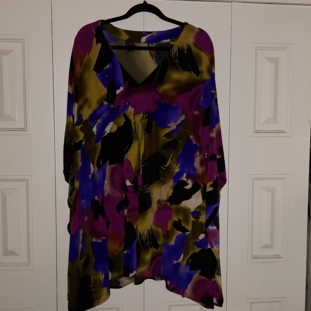Flowy extra long top with batwing sleeves